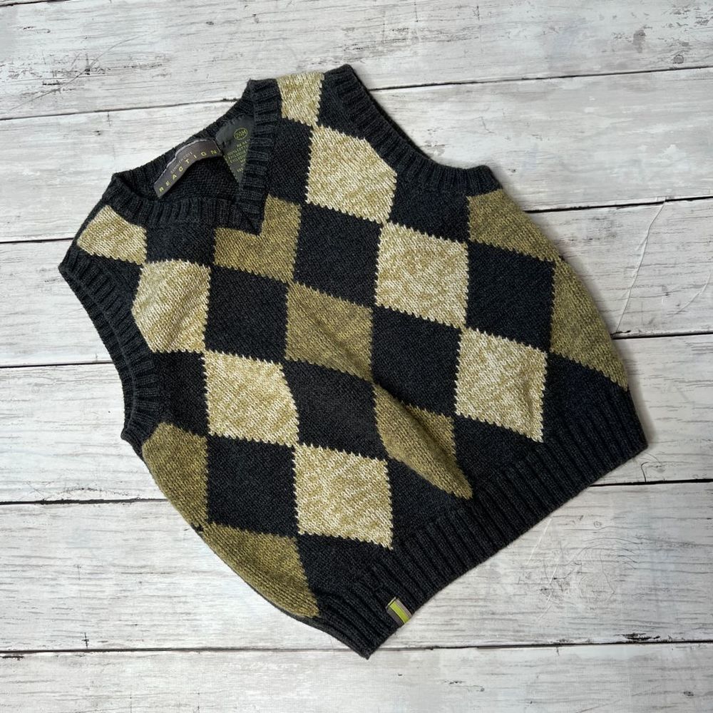 Kenneth Cole Reaction vest for toddlers gray, beige and green 24 mo